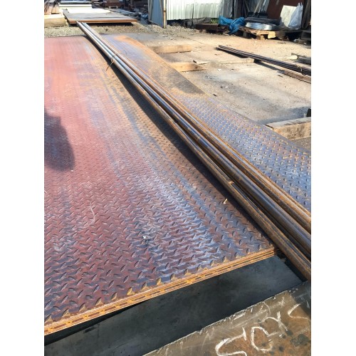 Лист стальной рифленый (ромб-чечевица) 2,5мм ГОСТ 8568-77